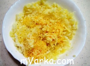 Фаршированная картошка с сыром и чесноком