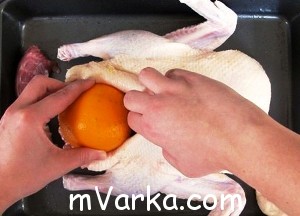 Жареная утка в мультиварке с ромом